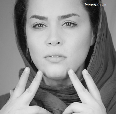 Picture-and-biography-Malika-Sharifi-Nia-photo (1)